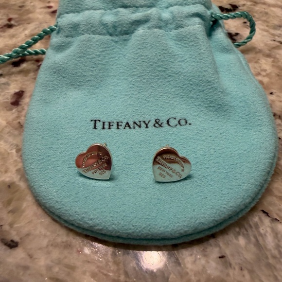 Tiffany & Co. Silver Heart Stud Earrings - Picture 6 of 8